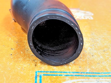 Патрубок интеркулера MERCEDES-BENZ V-класс W639 (2003 - 2014) — Разборка Мерседес