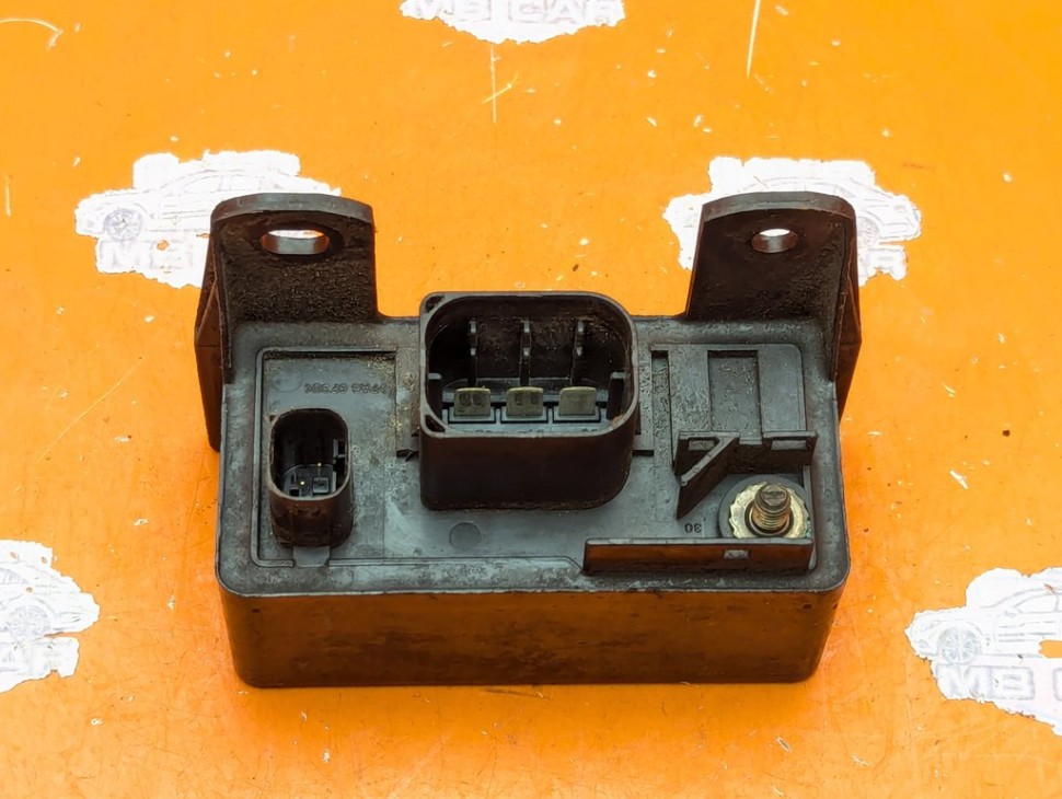 Реле свечей накала MERCEDES-BENZ M-класс W163 (1997 - 2001) фото 1 &mdash; Разборка Мерседес