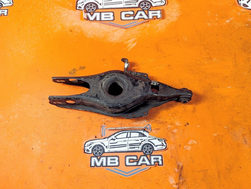 Рычаг задней стойки (лодка) MERCEDES-BENZ E-класс W211/S211 (2002 - 2006) фото 1 &mdash; Разборка Мерседес