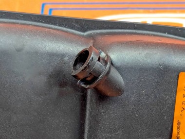 Бачок расширительный MERCEDES-BENZ CLS-класс C219 (2004 - 2008) — Разборка Мерседес