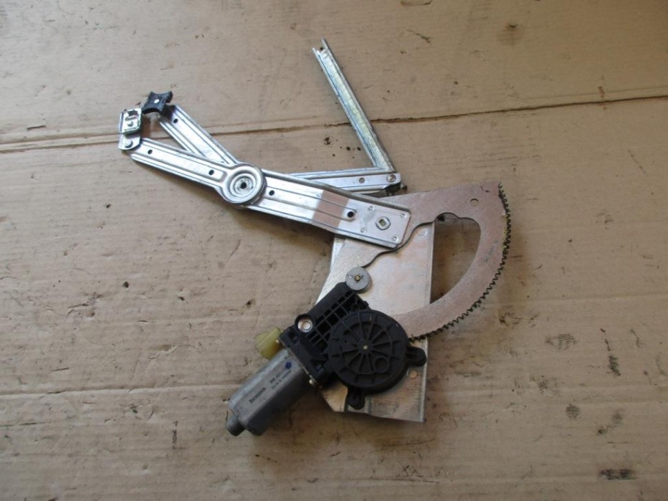 Стеклоподъемник передний правый MERCEDES-BENZ M-класс W163 рестайлинг (2001 - 2005) фото 1 — Разборка Мерседес