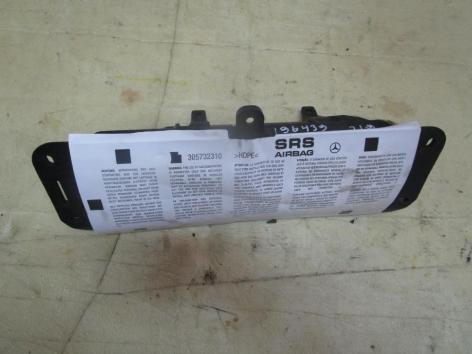 Подушка безопасности пасажирская MERCEDES-BENZ CLS-класс C219 (2004 - 2008) фото 1 — Разборка Мерседес