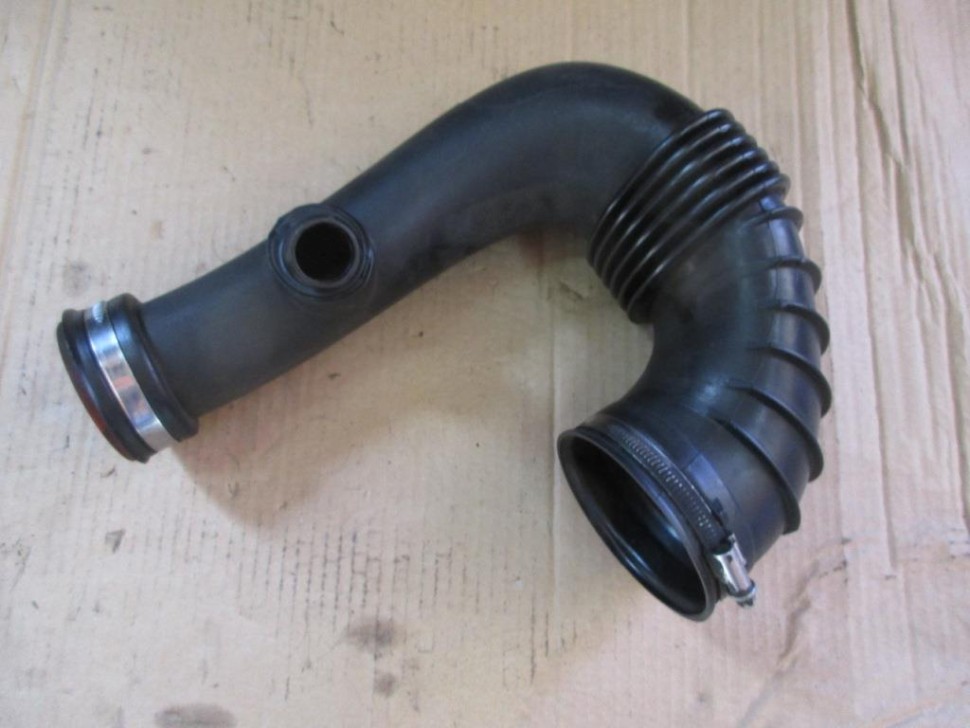 Патрубок турбины MERCEDES-BENZ E-класс W211/S211 (2002 - 2006) фото 1 — Разборка Мерседес