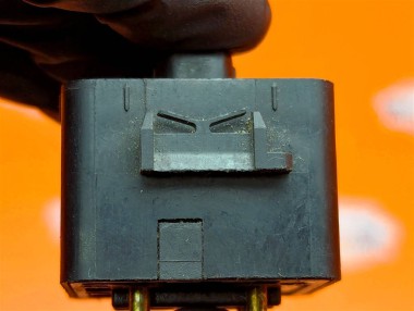 Кнопка регулировки зеркал MERCEDES-BENZ W124 W124/S124/C124/A124 (1984 - 1993) — Разборка Мерседес