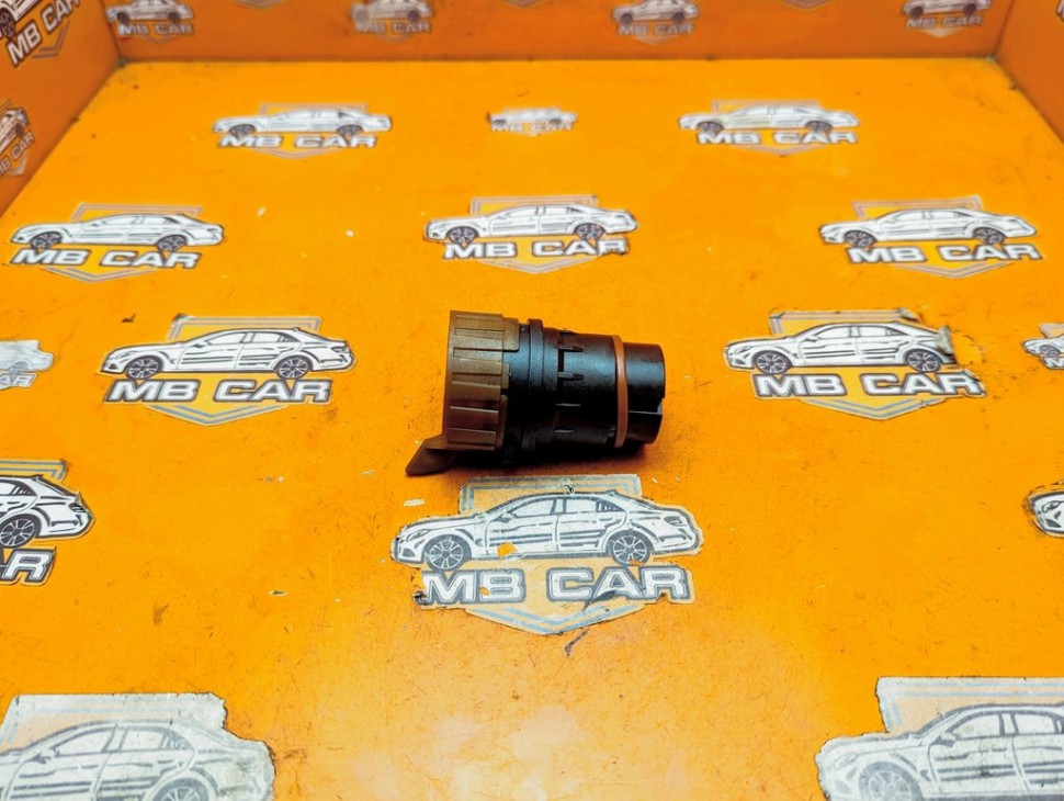 Разъем MERCEDES-BENZ M-класс W163 (1997 - 2001) фото 1 &mdash; Разборка Мерседес