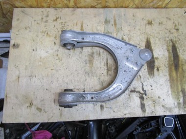 Рычаг передний верхний MERCEDES-BENZ E-класс W211/S211 рестайлинг (2006 - 2009) — Разборка Мерседес