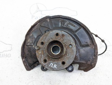 Кулак поворотный передний правый MERCEDES-BENZ C-класс W203/S203/CL203 (2000 - 2004) — Разборка Мерседес