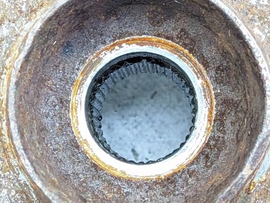 Кулак поворотный передний правый MERCEDES-BENZ C-класс W203/S203/CL203 (2000 - 2004) — Разборка Мерседес