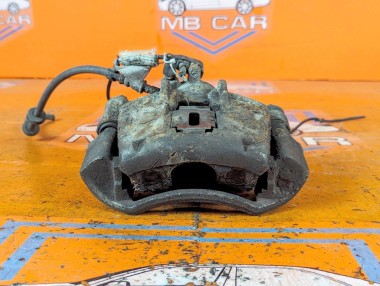 Суппорт передний правый MERCEDES-BENZ V-класс W638/W639 (1996 - 2003) V 220 2.1 D AT (122 л.с.) &mdash; Разборка Мерседес