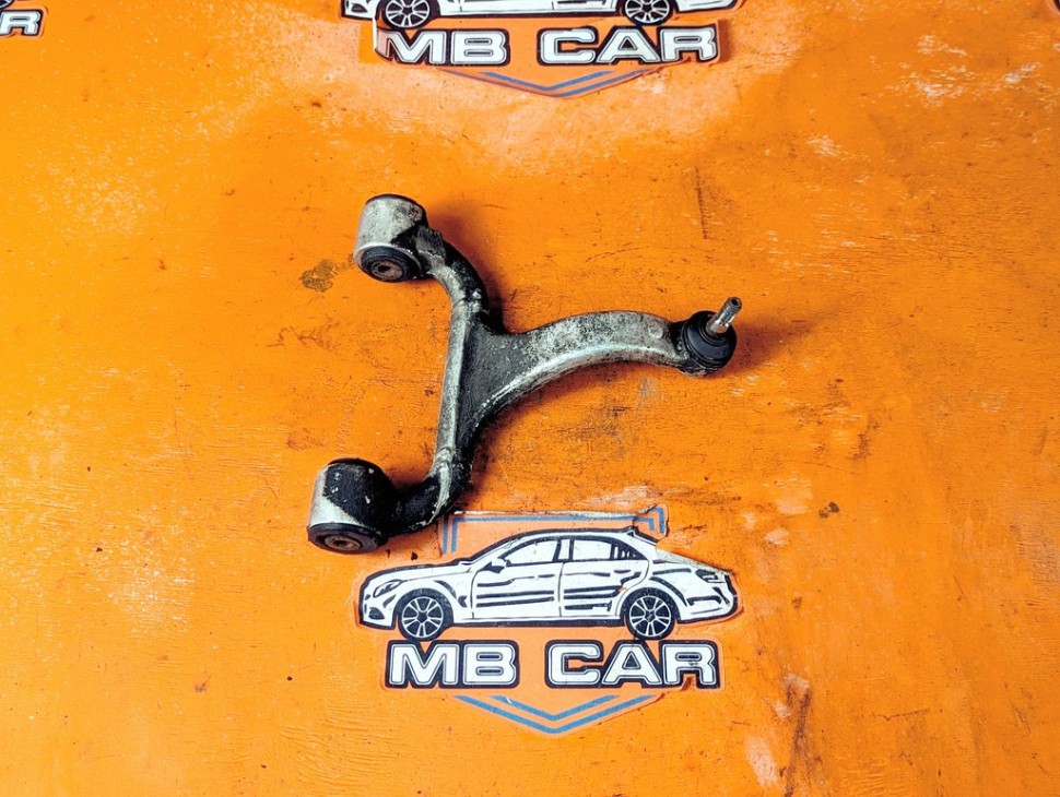 Рычаг передний верхний MERCEDES-BENZ M-класс W163 (1997 - 2001) фото 1 &mdash; Разборка Мерседес