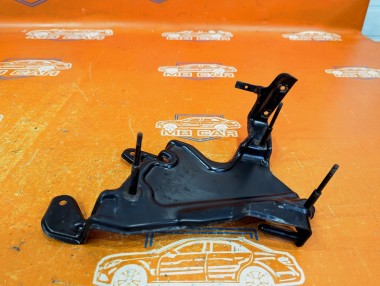 Кронштейн компрессора подвески MERCEDES-BENZ E-класс W211/S211 рестайлинг (2006 - 2009) — Разборка Мерседес