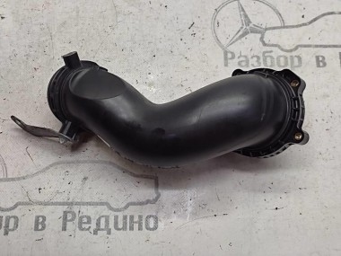 Патрубок впускного коллектора MERCEDES-BENZ C-класс W205/S205/C205/A205 (2014 - 2018) — Разборка Мерседес