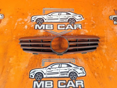 Решетка радиатора MERCEDES-BENZ CLK-класс C209/A209 (2002 - 2005) CLK 320 3.2 AT (218 л.с.) &mdash; Разборка Мерседес