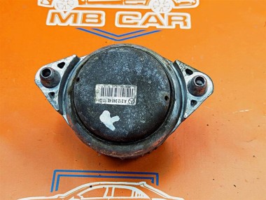 Опора двигателя MERCEDES-BENZ E-класс W212/S212/C207/A207 (2009 - 2013) — Разборка Мерседес