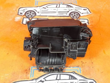 Корпус воздушного фильтра MERCEDES-BENZ C-класс W204/S204/С204 рестайлинг (2011 - 2015) &mdash; Разборка Мерседес