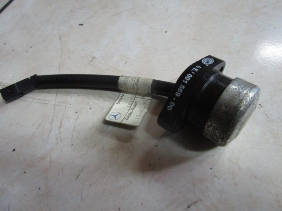 Кнопка MERCEDES-BENZ C-класс W203/S203/CL203 (2000 - 2004) фото 1 — Разборка Мерседес