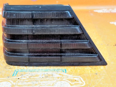 Фонарь задний левый MERCEDES-BENZ E-класс W124/S124/C124/A124 (1984 - 1997) — Разборка Мерседес