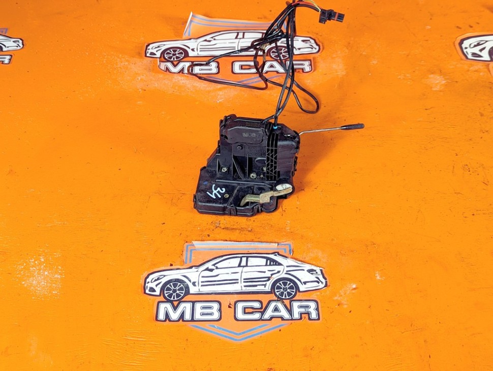 Замок двери передней левой MERCEDES-BENZ C-класс W203/S203/CL203 (2000 - 2004) фото 1 &mdash; Разборка Мерседес