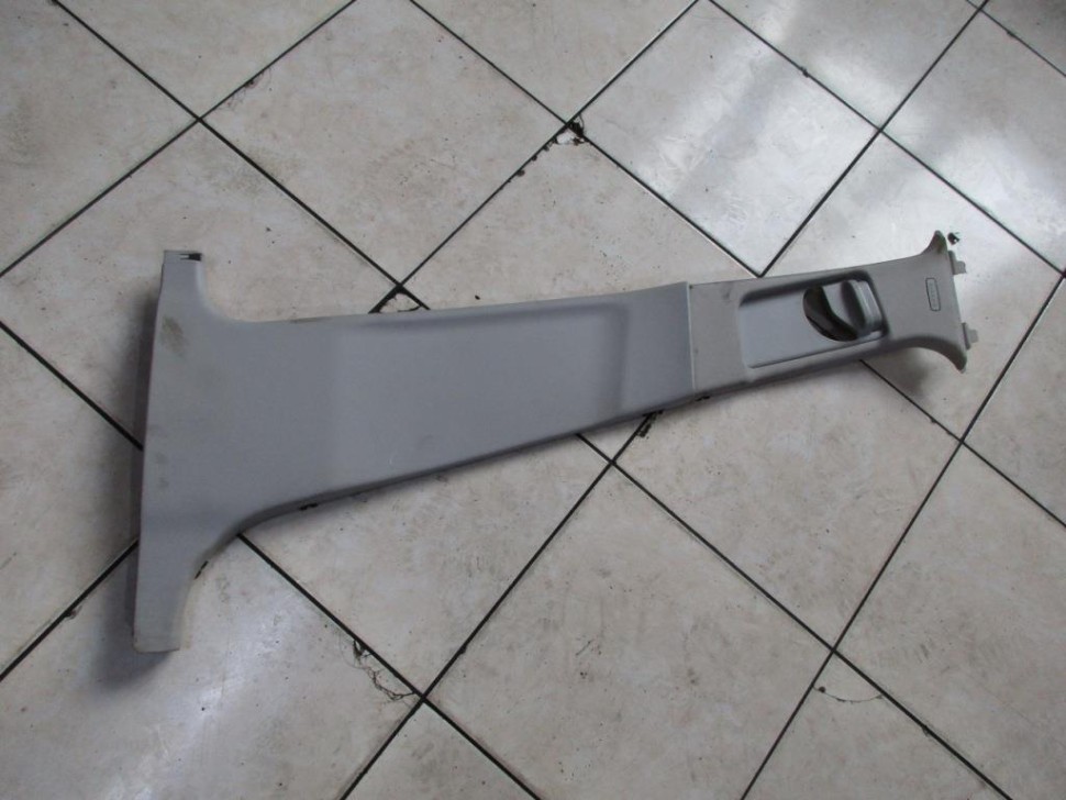 Накладка средней стойки MERCEDES-BENZ C-класс W204/S204 (2006 - 2011) фото 1 — Разборка Мерседес