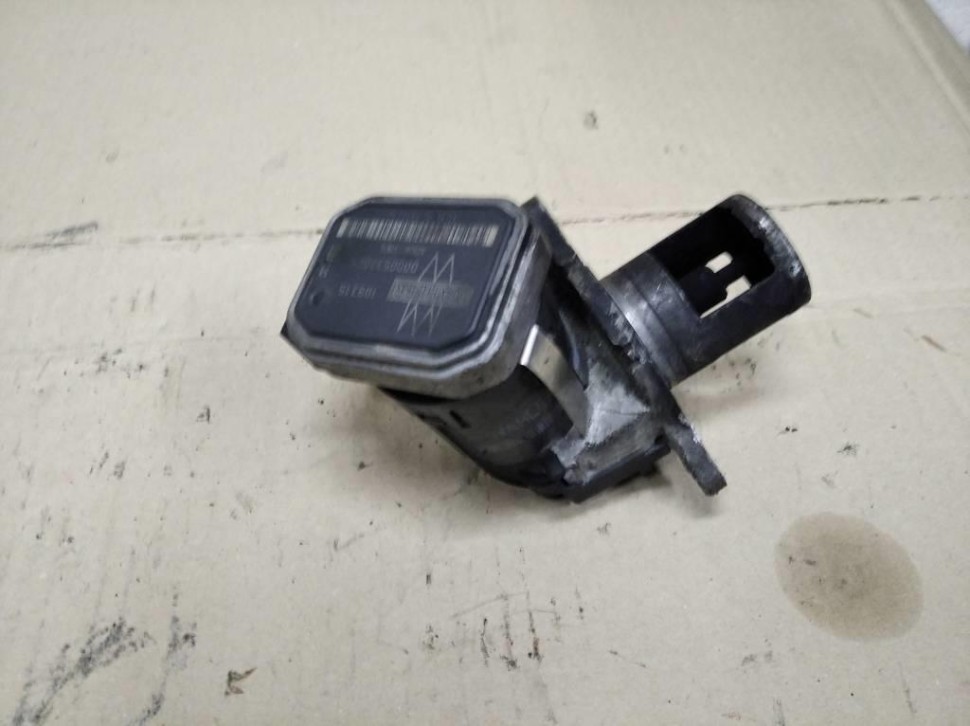 Клапан EGR MERCEDES-BENZ C-класс W204/S204 (2006 - 2011) фото 1 — Разборка Мерседес