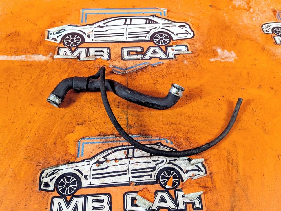 Патрубок радиатора MERCEDES-BENZ C-класс W203/S203/CL203 рестайлинг (2004 - 2008) фото 1 &mdash; Разборка Мерседес