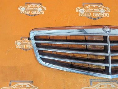 Решетка радиатора MERCEDES-BENZ E-класс W212/S212/C207/A207 (2009 - 2013) — Разборка Мерседес