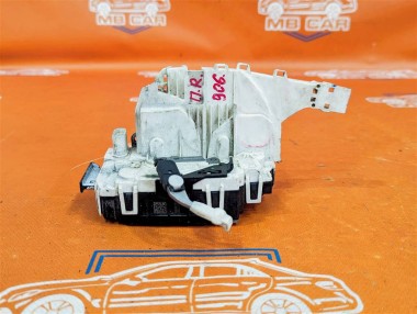 Замок двери передней правой MERCEDES-BENZ Sprinter W906 (2006 - 2019) — Разборка Мерседес