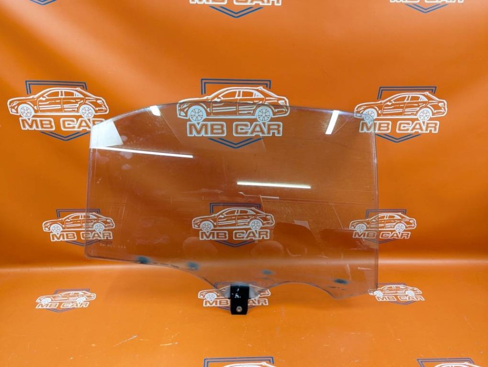 Стекло заднее правое MERCEDES-BENZ S-класс W220 (1998 - 2005) фото 1 — Разборка Мерседес