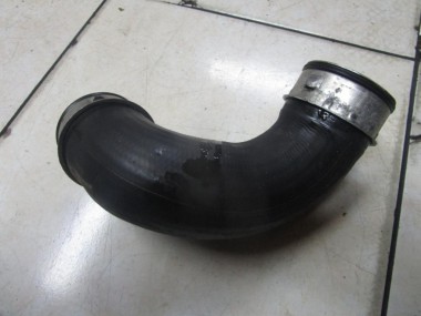 Патрубок интеркулера MERCEDES-BENZ C-класс W203/S203/CL203 (2000 - 2004) — Разборка Мерседес