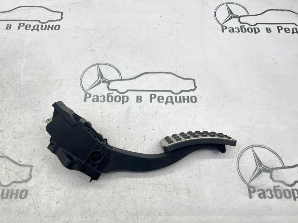 Педаль газа электронная MERCEDES-BENZ A-класс W176 (2012 - 2015) фото 1 — Разборка Мерседес