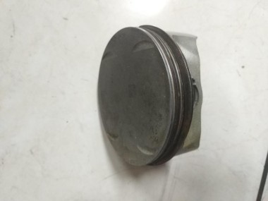 Поршень бензин MERCEDES-BENZ M-класс W164 (2005 - 2008) — Разборка Мерседес