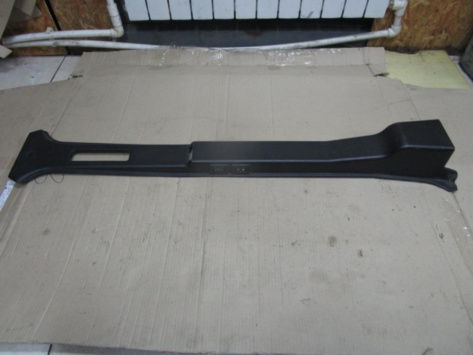 Накладка средней стойки MERCEDES-BENZ G-класс W463 рестайлинг 2 (2008 - 2012) фото 1 — Разборка Мерседес