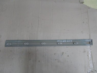 Молдинг двери MERCEDES-BENZ E-класс W210/S210 (1995 - 1999) — Разборка Мерседес