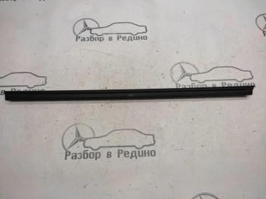 Уплотнитель стекла двери MERCEDES-BENZ E-класс W211/S211 (2002 - 2006) — Разборка Мерседес