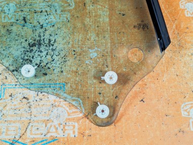 Стекло заднее правое MERCEDES-BENZ CLK-класс C209/W209 (2002 - 2005) &mdash; Разборка Мерседес