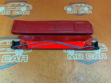 Знак аварийной остановки MERCEDES-BENZ M-класс W163 рестайлинг (2001 - 2005) — Разборка Мерседес