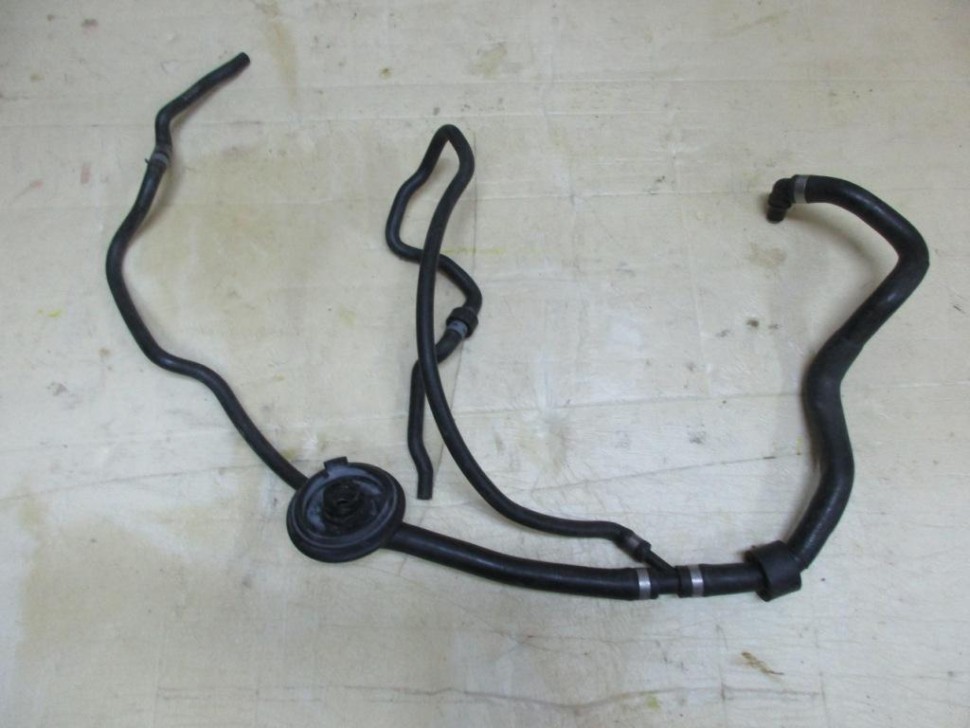 Патрубок ОЖ MERCEDES-BENZ E-класс W211/S211 (2002 - 2006) фото 1 — Разборка Мерседес