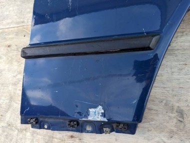 Крыло переднее правое MERCEDES-BENZ 190 (W201) W201 (1982 - 1993) — Разборка Мерседес