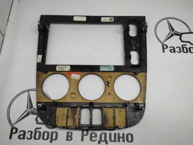Накладка блока климата MERCEDES-BENZ M-класс W163 рестайлинг (2001 - 2005) — Разборка Мерседес