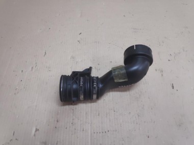 Патрубок интеркулера MERCEDES-BENZ C-класс W204/S204 (2006 - 2011) — Разборка Мерседес