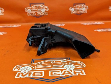 Корпус воздушного фильтра MERCEDES-BENZ GL-класс X166 (2012 - 2016) — Разборка Мерседес