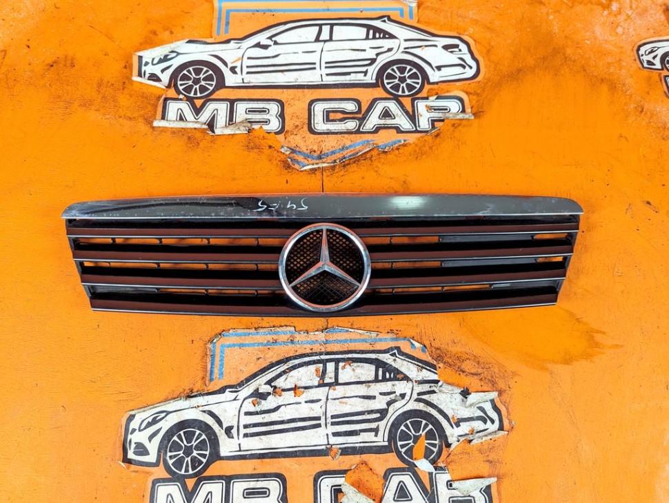 Решетка радиатора MERCEDES-BENZ A-класс W168 рестайлинг (2001 - 2004) A 170 1.7 AT (95 л.с.) фото 1 &mdash; Разборка Мерседес