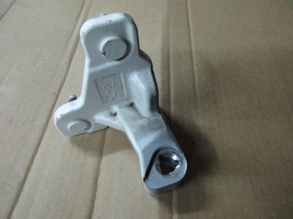 Петля двери MERCEDES-BENZ C-класс W205/S205/C205/A205 (2014 - 2018) фото 1 &mdash; Разборка Мерседес