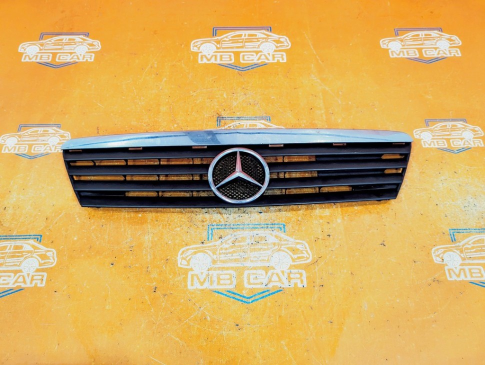 Решетка радиатора MERCEDES-BENZ A-класс W168 рестайлинг (2001 - 2004) фото 1 — Разборка Мерседес