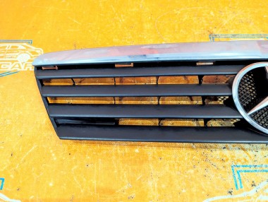 Решетка радиатора MERCEDES-BENZ A-класс W168 рестайлинг (2001 - 2004) — Разборка Мерседес