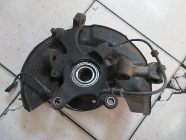 Кулак поворотный передний левый MERCEDES-BENZ C-класс W203/S203/CL203 рестайлинг (2004 - 2008) — Разборка Мерседес