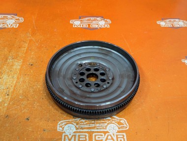 Маховик РКПП (Робот) MERCEDES-BENZ A-класс W176 рестайлинг (2015 - 2018) — Разборка Мерседес