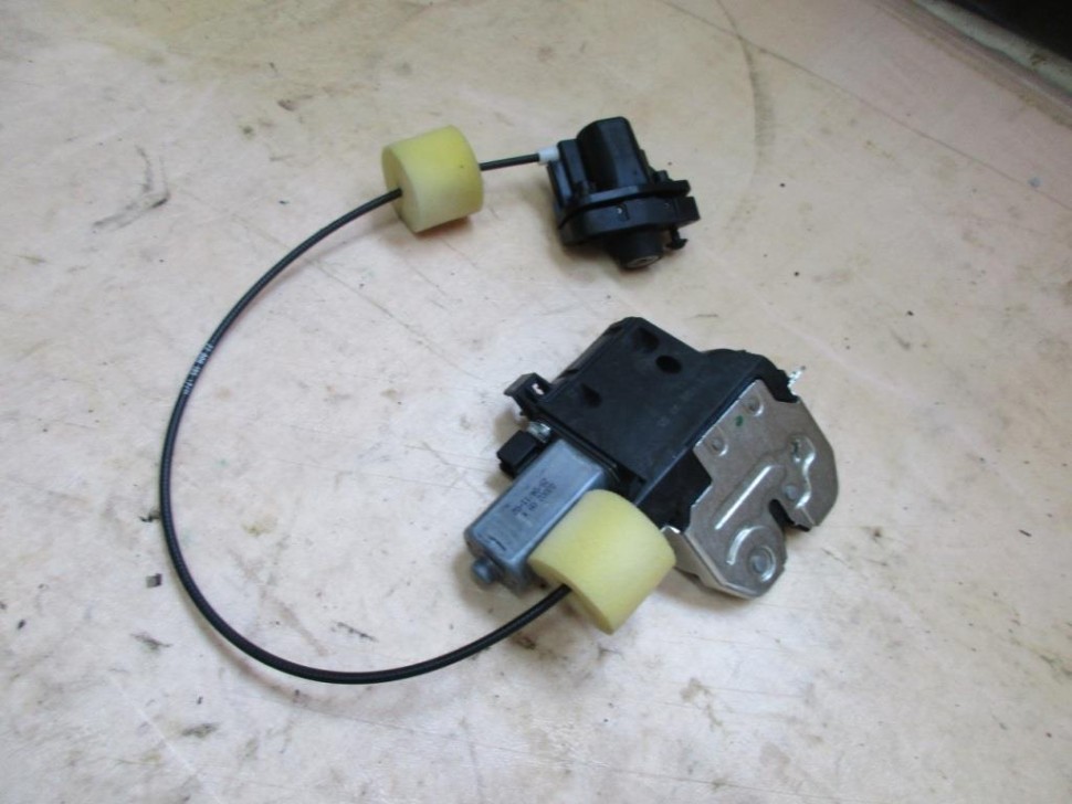 Замок багажника MERCEDES-BENZ CL-класс AMG C216 рестайлинг (2010 - 2014) фото 1 — Разборка Мерседес