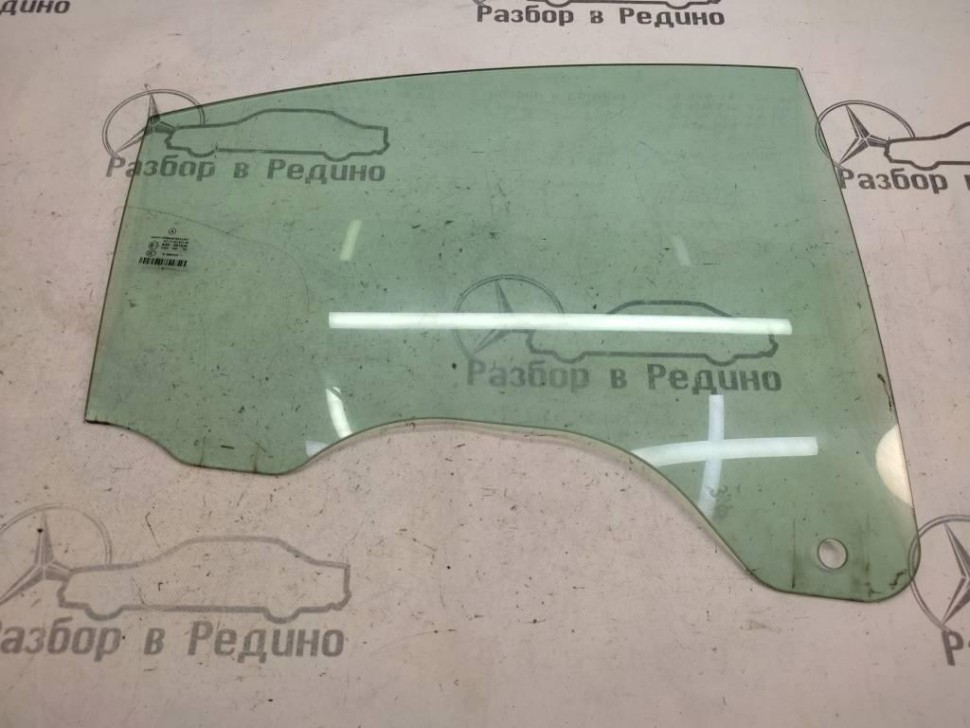 Стекло заднее правое MERCEDES-BENZ CLS-класс C219 (2004 - 2008) фото 1 — Разборка Мерседес