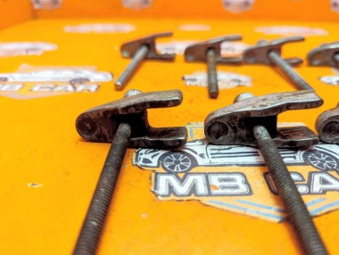 Кронштейн крепления форсунок MERCEDES-BENZ S-класс W220 (1998 - 2005) &mdash; Разборка Мерседес